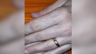 La mogliettina esce le sue tette