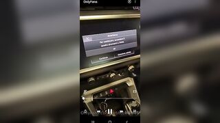 Ragazzo italiano se la spassa con una puttanella giovane e calda