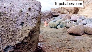 SEGA IN SPIAGGIA: ritrovo le due puttanelle che hanno visto il mio cazzo nel parcheggio