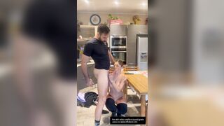 Roleplay con la mia puttana che fa la cuoca