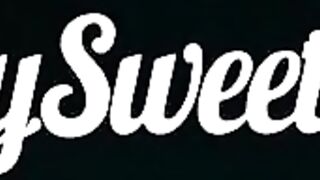 Anteprima del video: Bellissima milf magra scopata forte e sborrata in fica dal suo amante