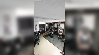 MILF italiana allenamento estremo in palestra con istruttore di body building