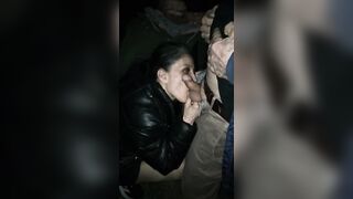 Anteprima del video: Ilaria pompino vecchio segaiolo