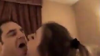 IL PIACERE DI SLINGUARE CON UNA VERA MERETRICE