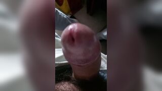 Mentre guardo un video di Amaporn con una bella biondina che si sta sditalinando.