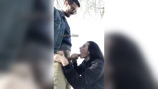 Bocchino nel bosco di una fidanzata proprio zoccola