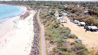 In vacanza i due campeggiatori ci dann odentro nel camper