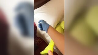 fisting dalla mia padrona... mi vuole con intimo sexy e mi apre bene bene...