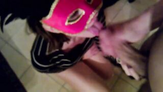 Giovane 18enne Sborrata in Bocca