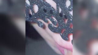 Mi faccio riempire la bocca e ingoio la sborra