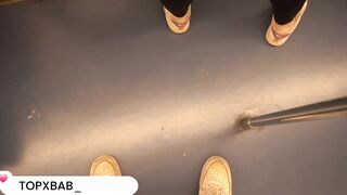 (DIA ITA) INCULO una BORSEGGIATRICE della METRO di MILANO che mi ha preso il telefono
