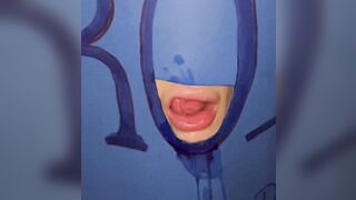 Anteprima del video: Mia moglie Troia  sborrata al GloryHole