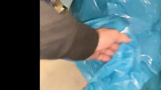 Pompino in garage e scopata a pecora , Bionda italiana. dialoghi italiano