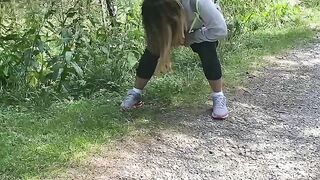 Che bello fare pipì all’aria aperta!