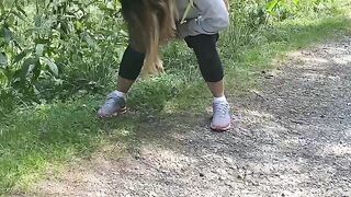 Che bello fare pipì all’aria aperta!