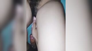 Sesso con moglie musulmana zoccola dalla fica pelosa