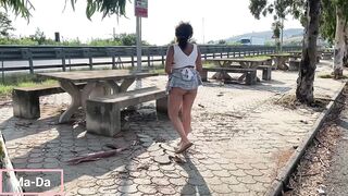 Esibizione in autostrada...  tutta nuda, ma nessuno si ferma