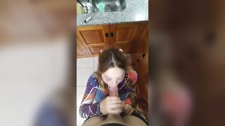 Bionda generosa da al cazzone bocca, fica e culo