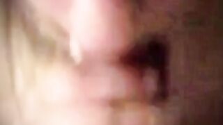 un cornutone molto fortunato aver trovato una moglie cosi e desiderata da tutti