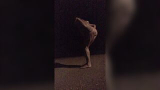Oca schiava prostituta - 3285932523 - Batto oscena in strada
