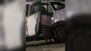 La troionaaaa si fa gurdare in strada e sculetta