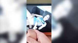 Cum tribute per quella troia insopettabile di Ma-Da
