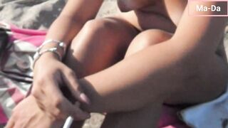 In spiaggia con Princy aspettando il bull che ci ha contattati su questo sito
