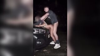 La mia ragazza si fa scopare da un singolo guardone mentre li filmo