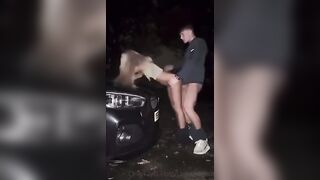 La mia ragazza si fa scopare da un singolo guardone mentre li filmo
