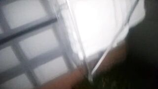 Simona di Brugherio scopata in bocca fuori il balcone di casa sua
