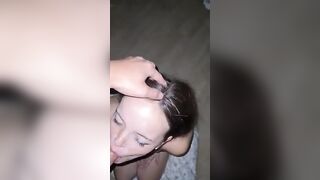 Studentessa 19enne si fa sbattere da due compagni