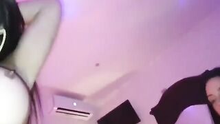 Moglie cornuta inculata da una trans