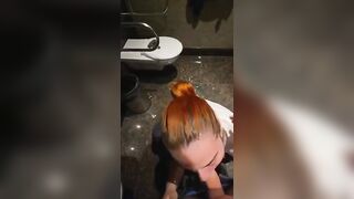 Rossa romena pompa i cazzi in palestra