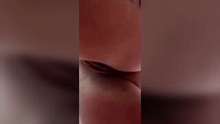 Mia cognata spiata sotto la doccia