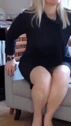 La sensualità sensualità di mia sorella maggiore 53anni