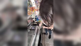 Barista pugliese culona cu nu culone e doje tettone bbelle