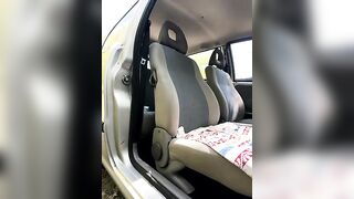 Coppia esibizionista in auto fa show troia in diretta cam