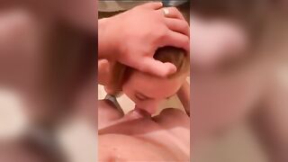 Rossa fidanzata fa pompino e prende sborra in bocca