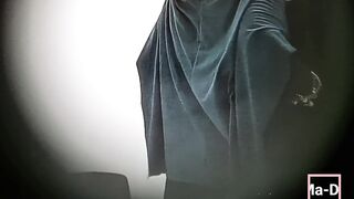Il mio parrucchiere filma di nascosto il nostro incontro