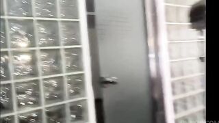 Sara Diamante si fa sventrare dal cazzone nero che le spacca la figa