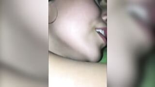 19enne si fa sfondare la figa dal CAZZONE nero