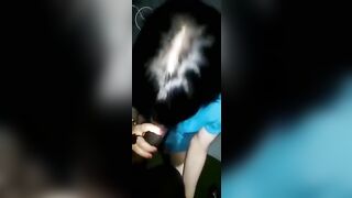 La milf mora ingoia e prende in fica il cazzone nero fino in fondo