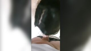 Teen italiana con occhiali ti succhia il cazzo in pov da fidanzata