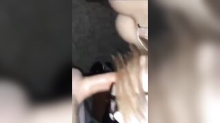 Influencer italiana ingoia il cazzo del fidanzato fino in gola