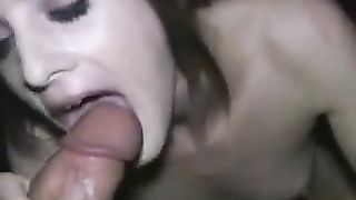 Anteprima del video: GloryHole per una moglie insoddisfatta