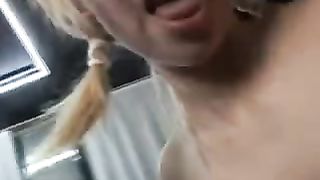 Calde MILF italiane in azione FILM PORNO