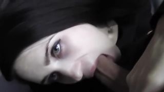 Ciuccia la cappella al tipo e viene schizzata