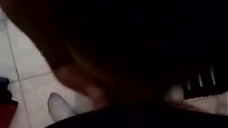 Troietta siciliana fa un pompino al ragazzo