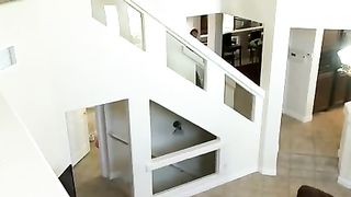 Milfona rossa scopa col figliastro dotato