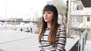 Rebecca Volpetti POMPINO a Diprè in pubblico